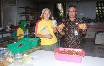 JENANG CARICA, ALTERNATIF MENGOLAH BUAH CARICA