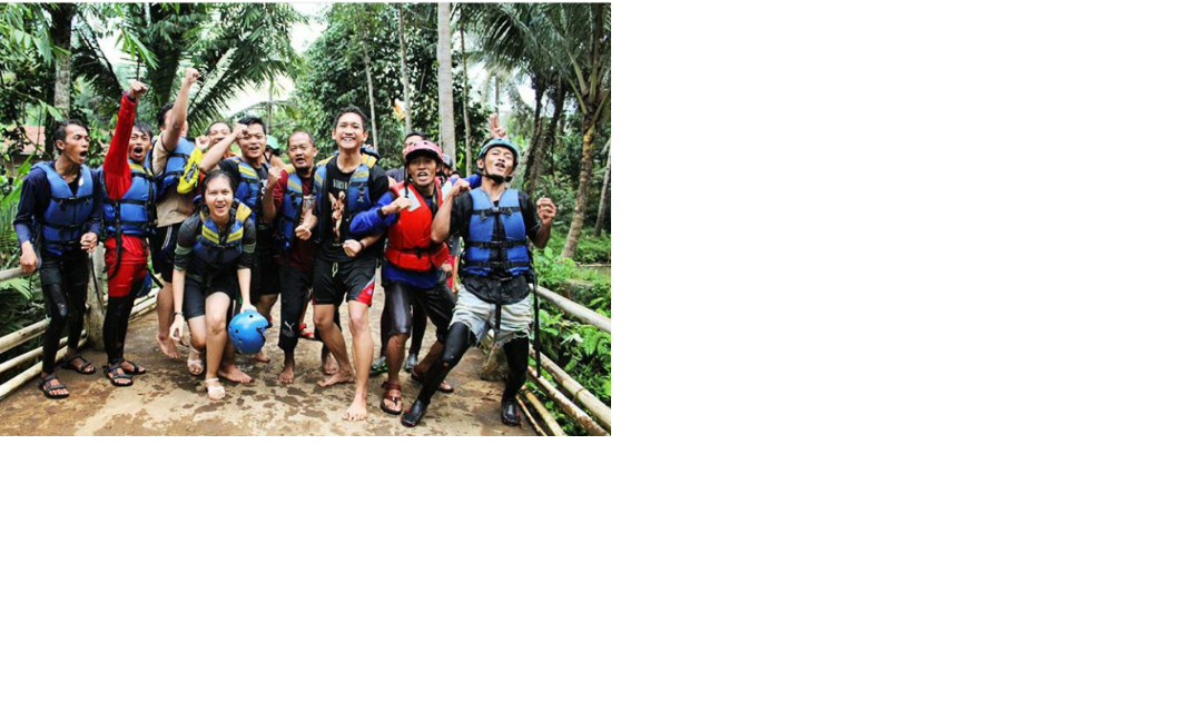 Serunya River Tubing Arus Sungai Blimbing