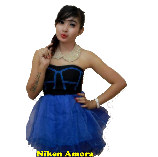 NIKEN AMORA GOYANG PANGGUNG LEBARAN TRMS SERULINGMAS