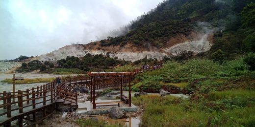 Pasca Lebaran Pengunjung Obyek Wisata Kawah Sikidang Tetap Dibatasi