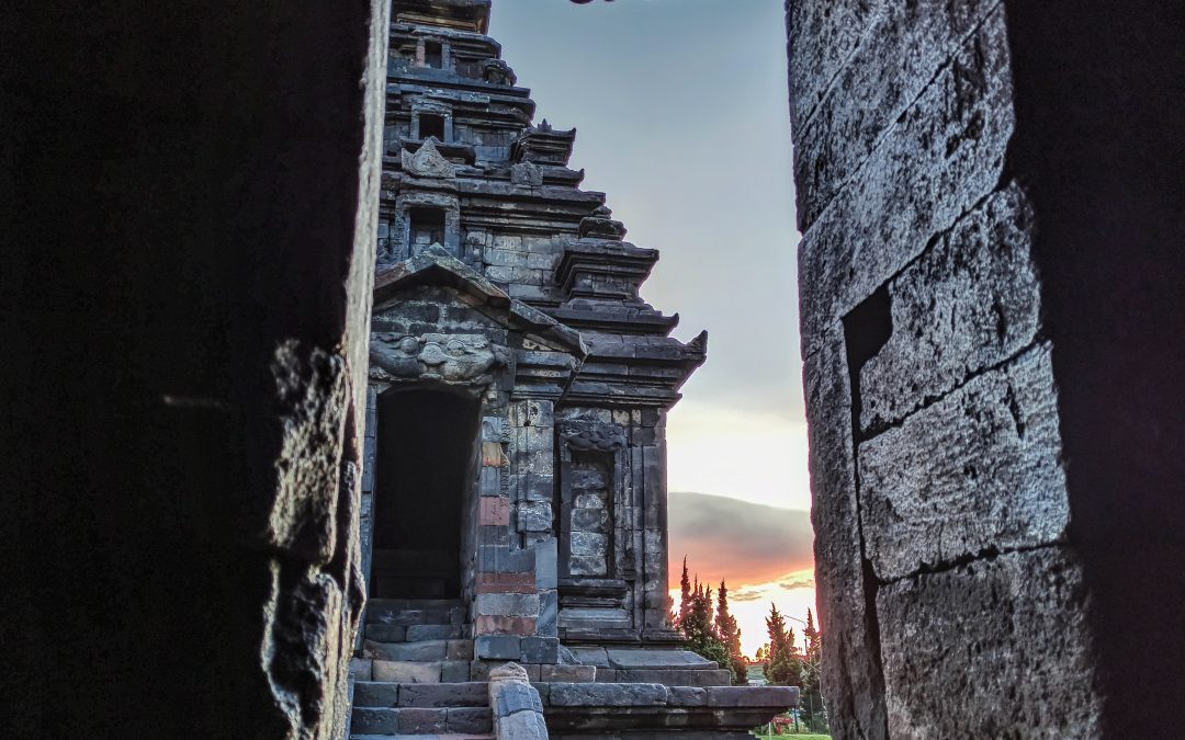Pengaruh Klasik di Kawasan Dieng