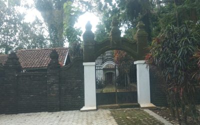Makam Ki Ageng Gumelem