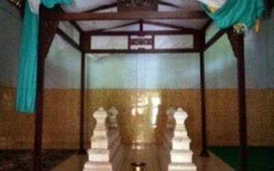Makam Sunan Giripit