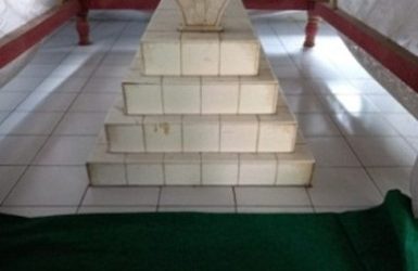 Makam Bupati 1 Banjarnegara (Raden Tumenggung Dipayuda)