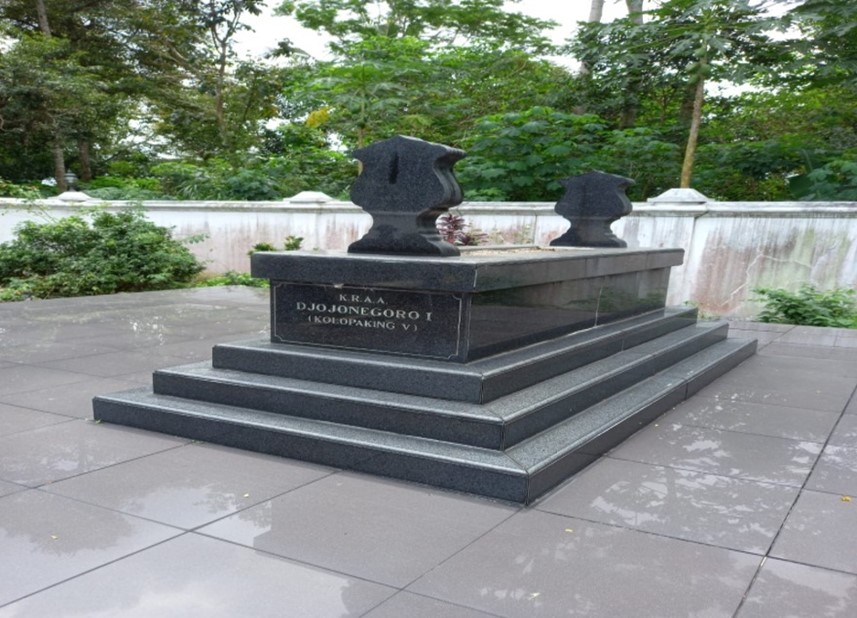Makam Raden Tumenggung Joyonegoro I